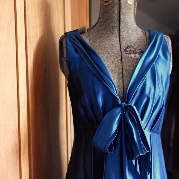 Steve Madden Silk Dress - Picture 11 of 16